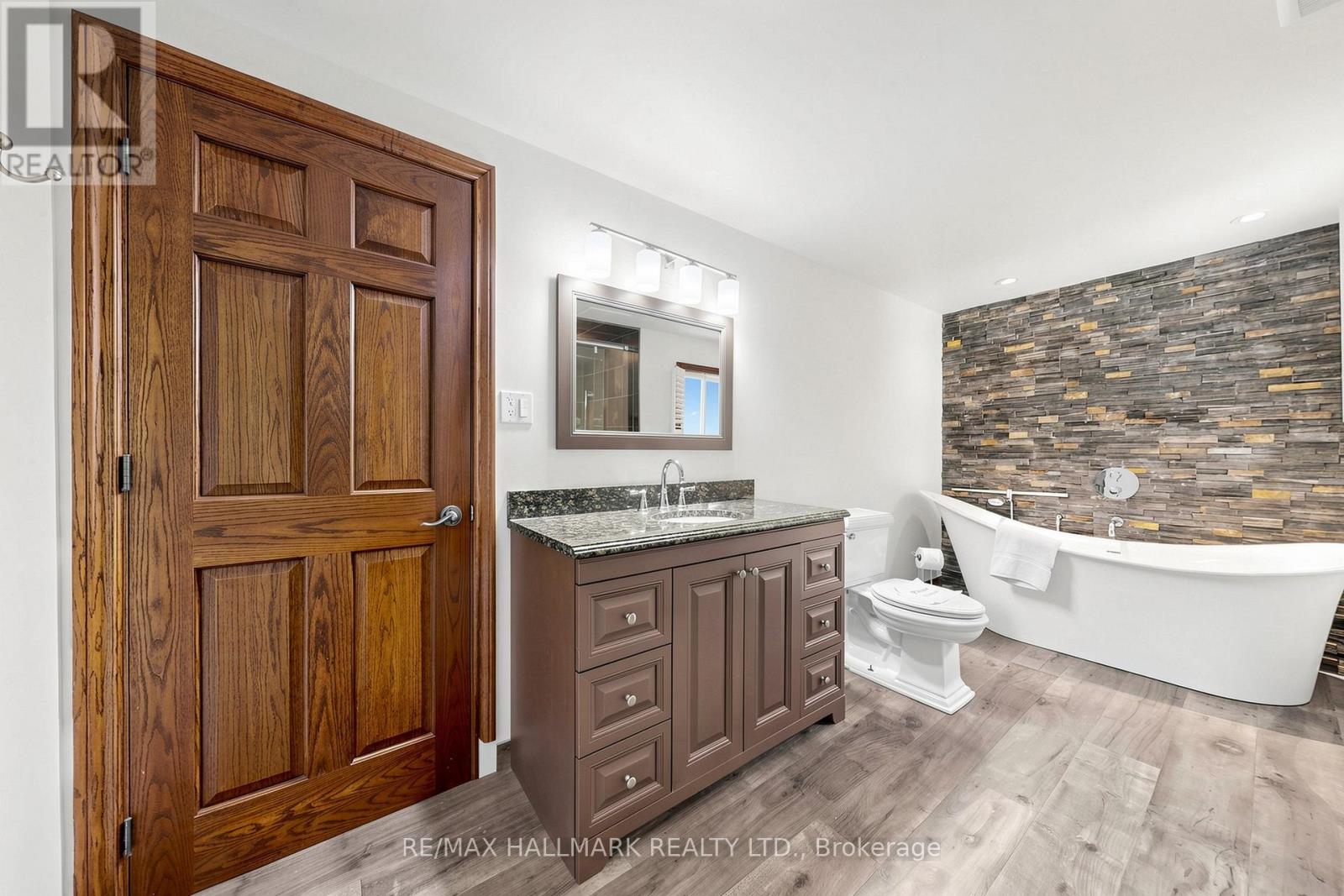 145 Old Surrey Lane Property Photo 15