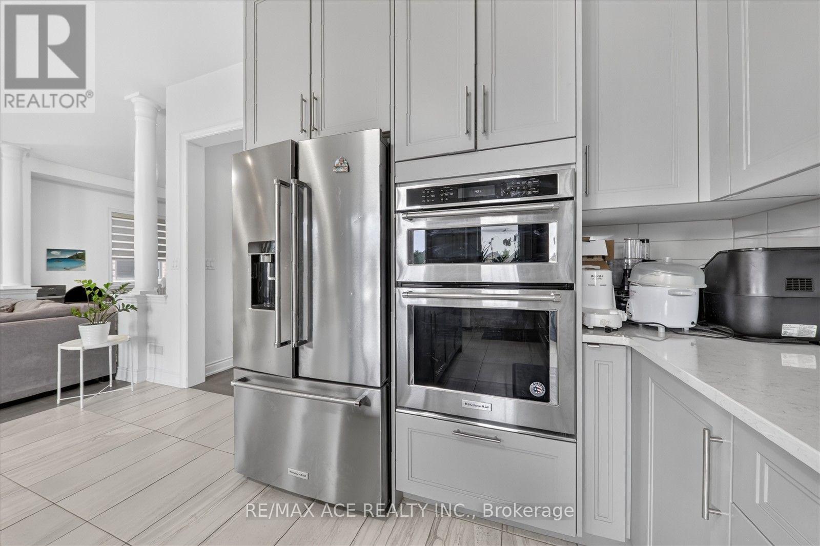 7607 Ninth Line Property Photo 18