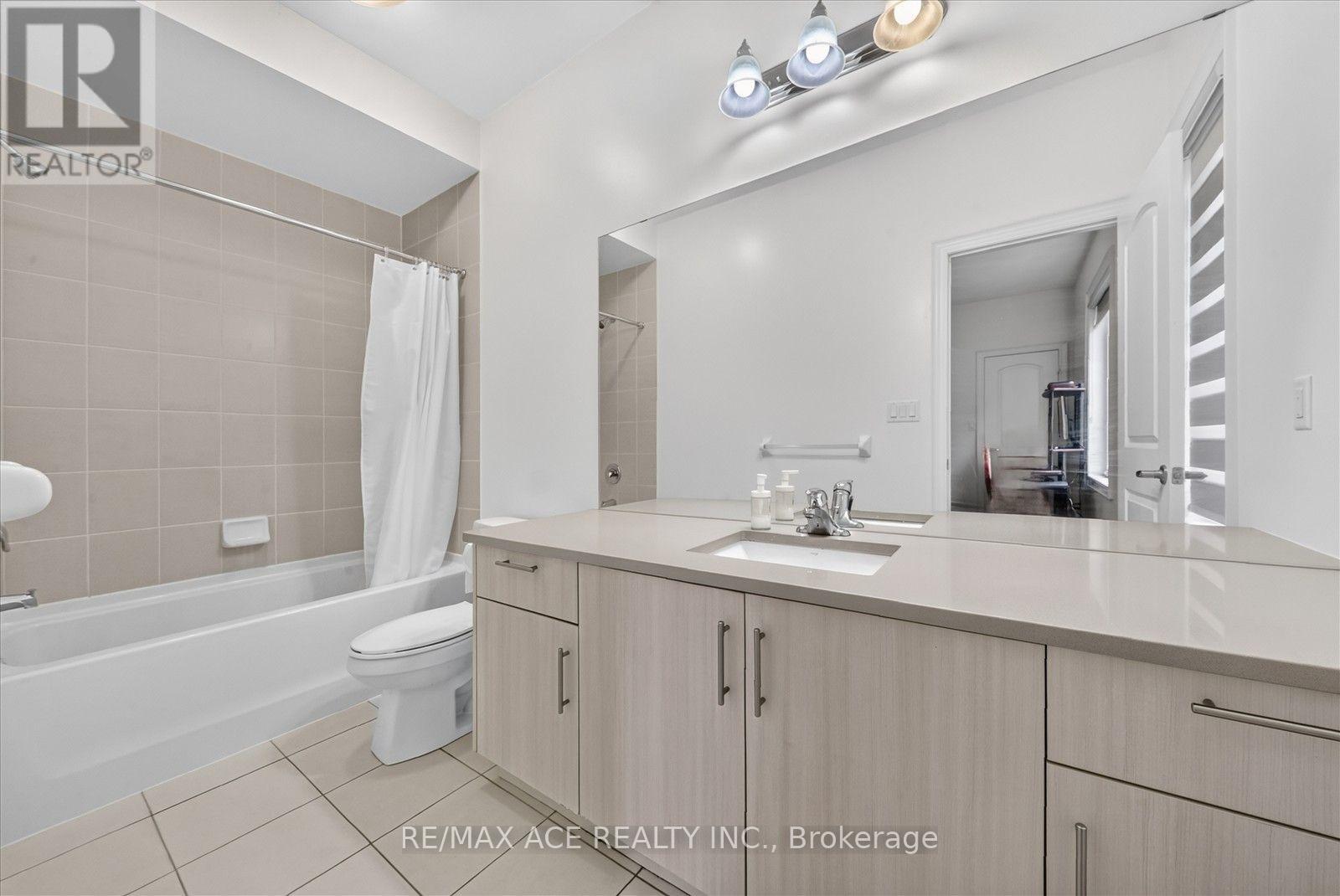 7607 Ninth Line Property Photo 30