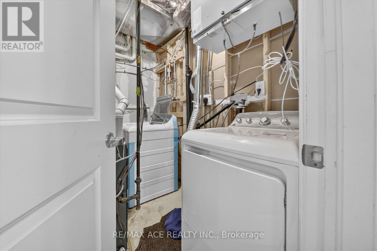 7607 Ninth Line Property Photo 42