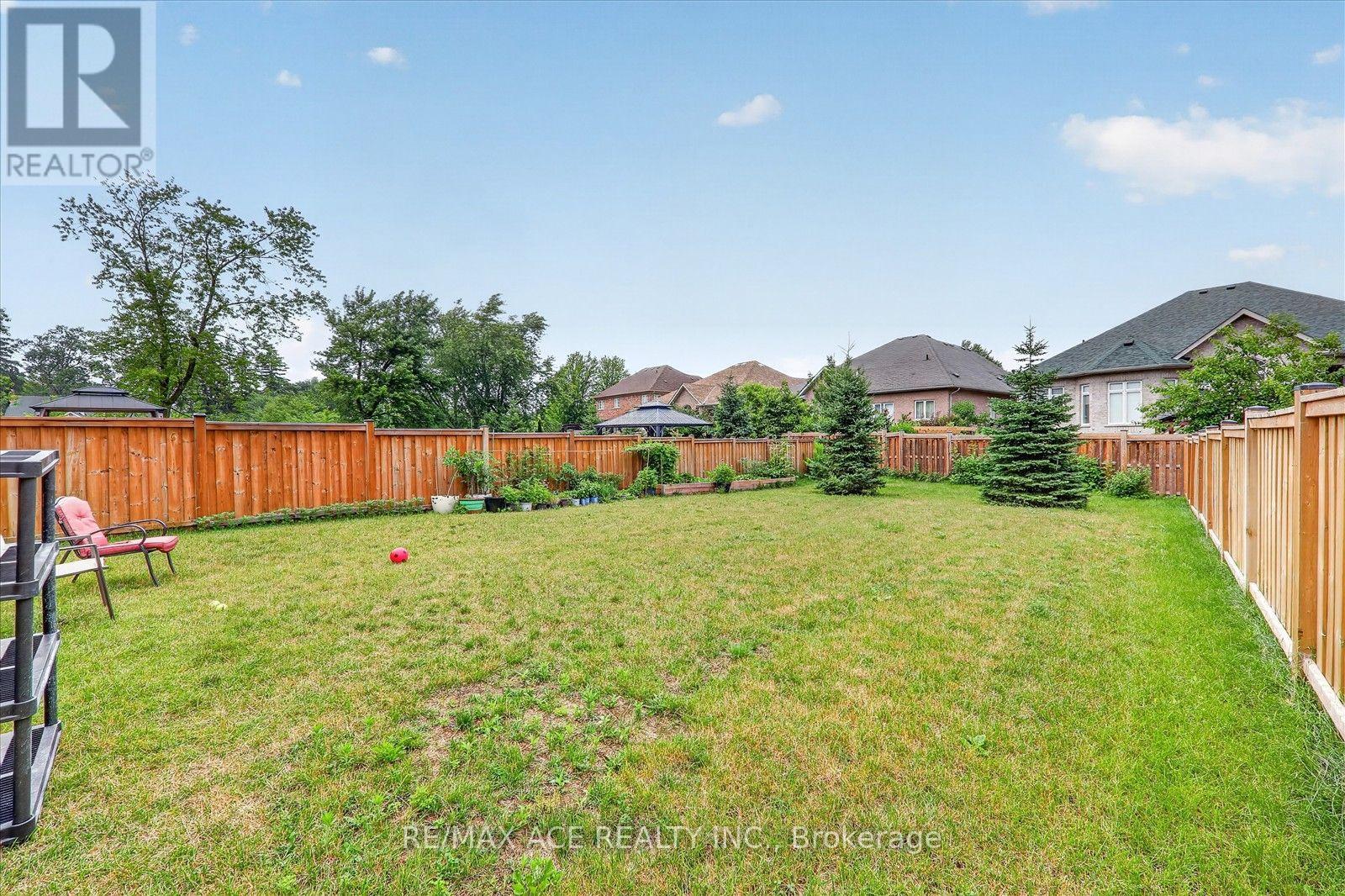 7607 Ninth Line Property Photo 44