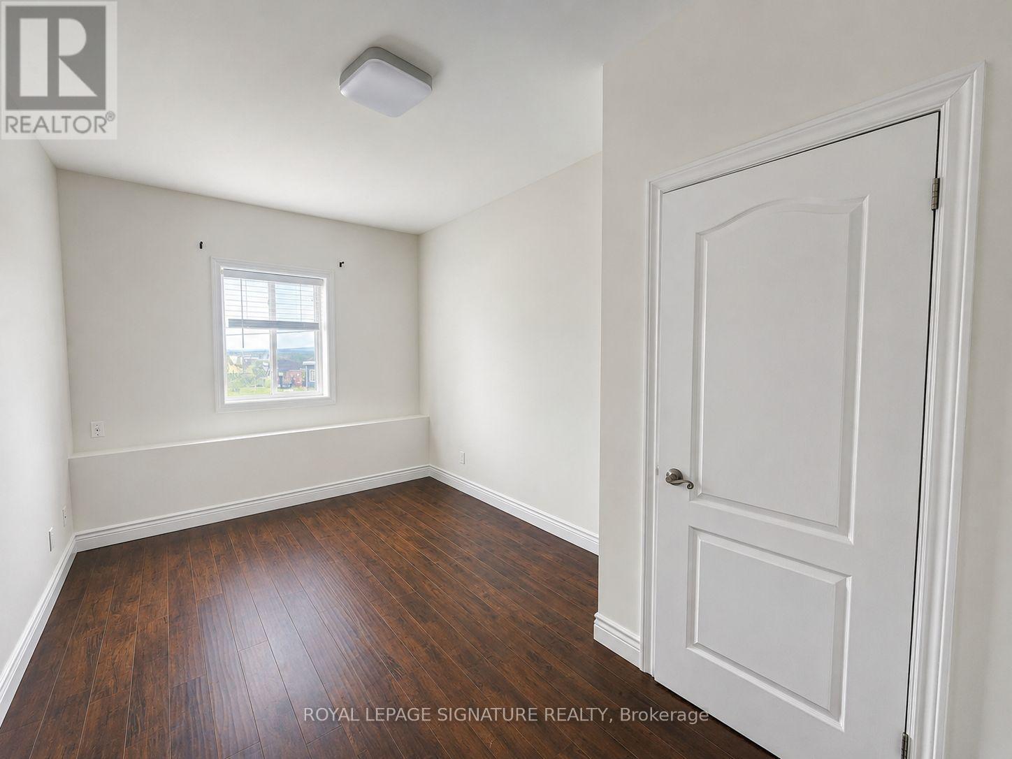 Upper 1 - 15 Barrie Street Property Photo 8