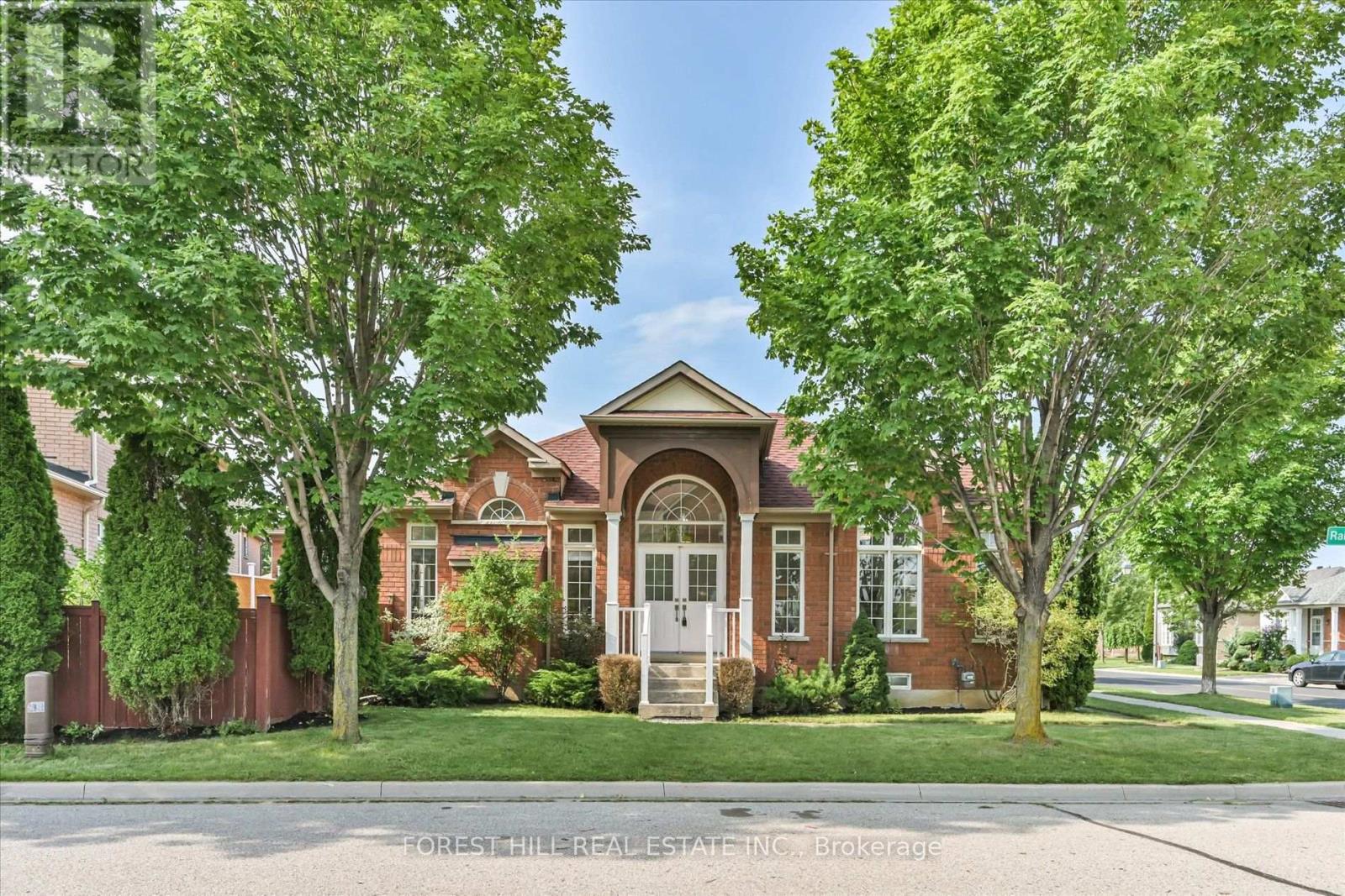 10 DELRAY DRIVE