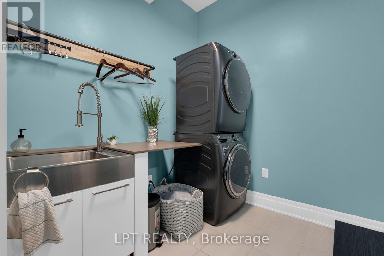 1333 Harrington Street Property Photo 14
