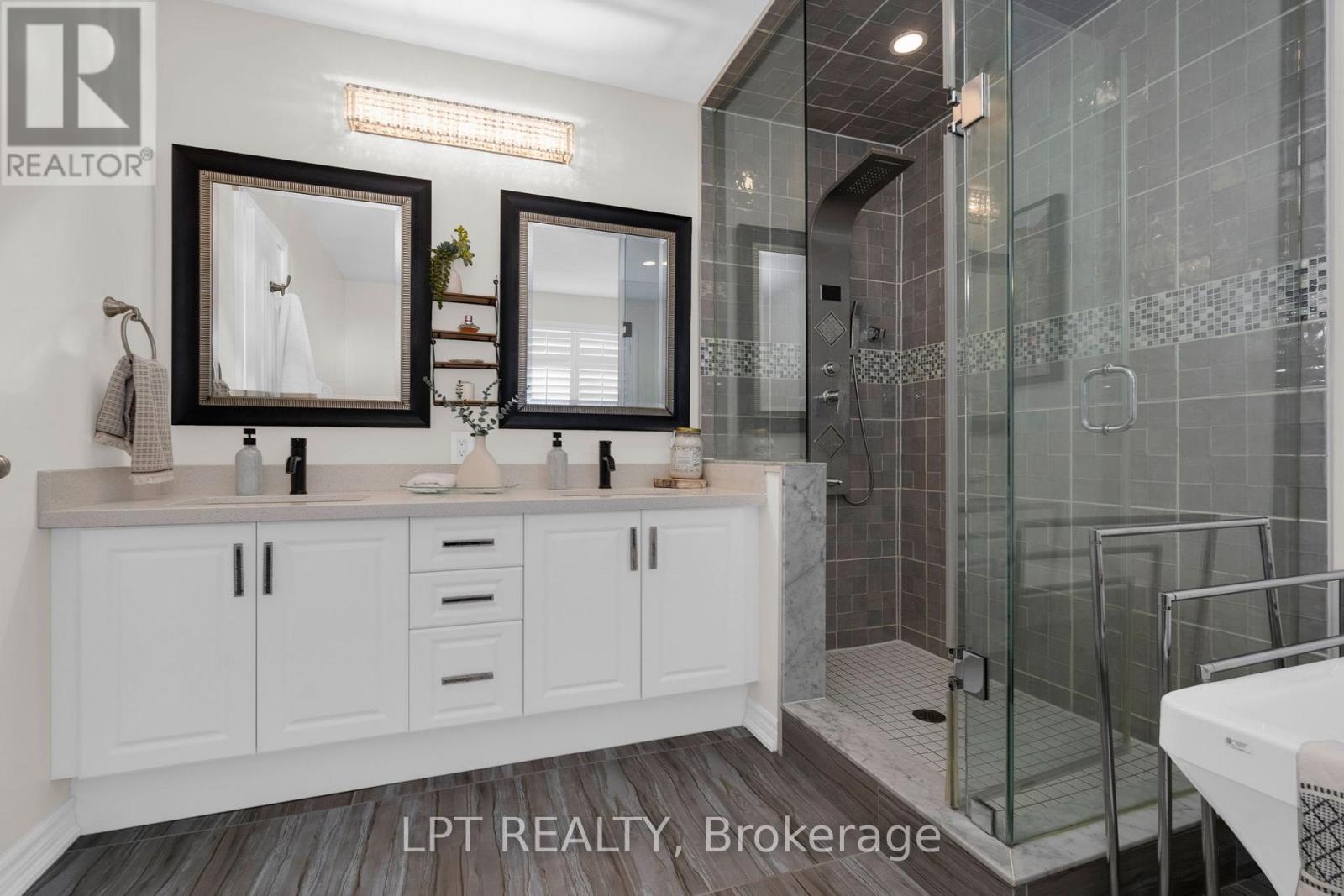 1333 Harrington Street Property Photo 18