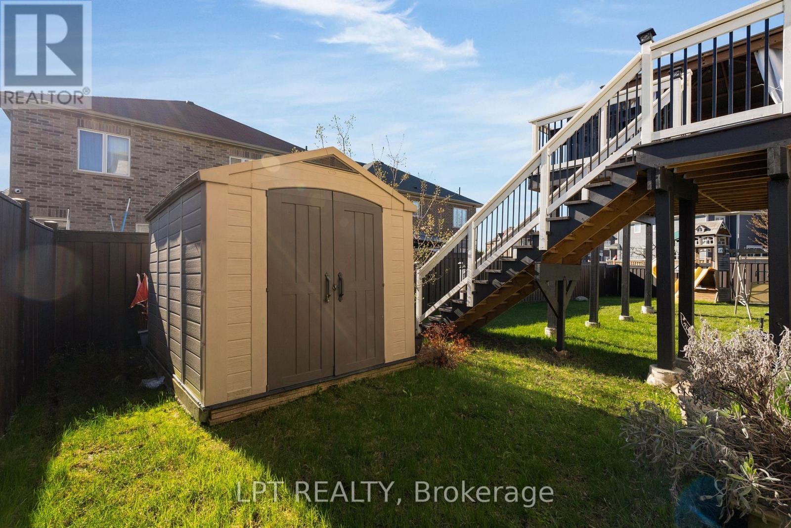 1333 Harrington Street Property Photo 42