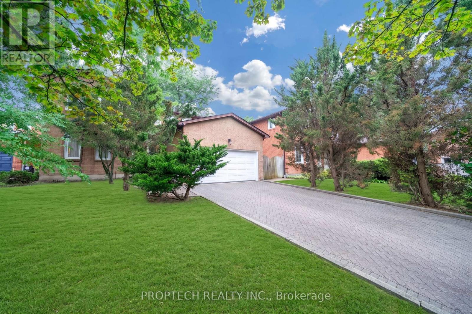 245 Fincham Avenue Property Photo 2