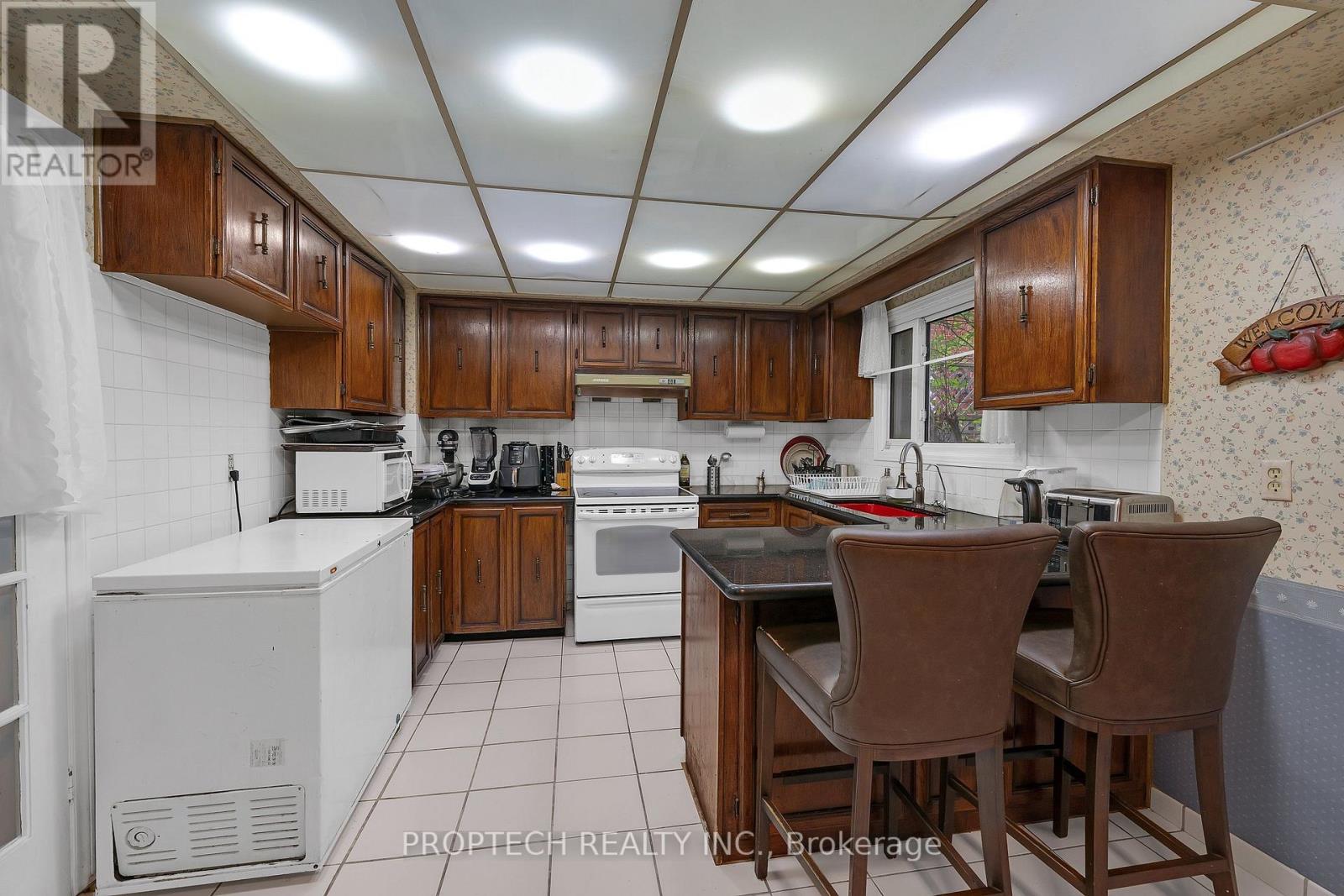 245 Fincham Avenue Property Photo 17