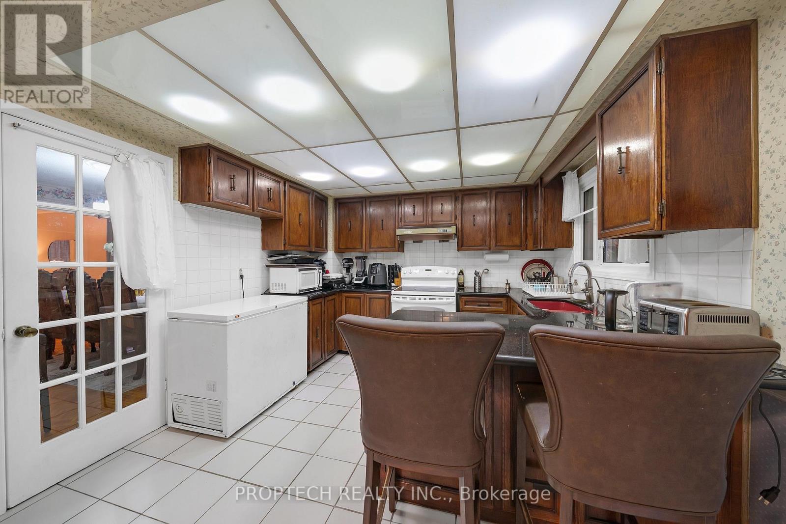 245 Fincham Avenue Property Photo 18