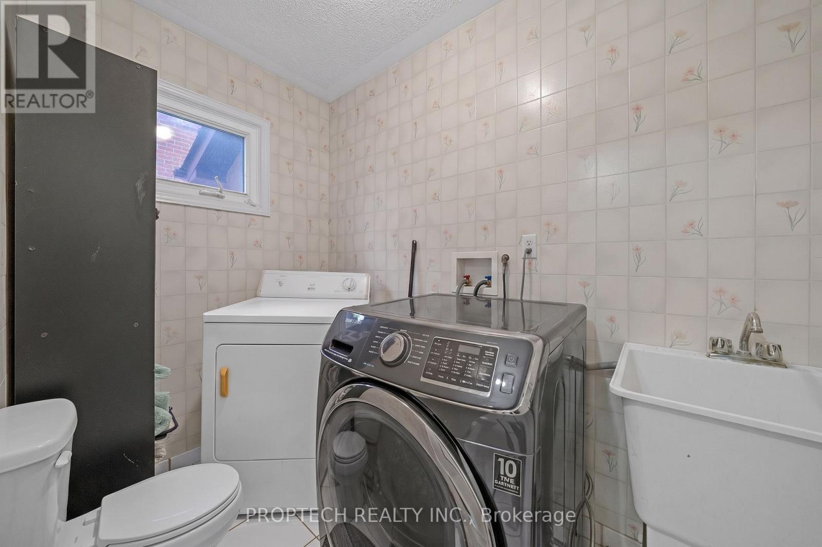 245 Fincham Avenue Property Photo 21