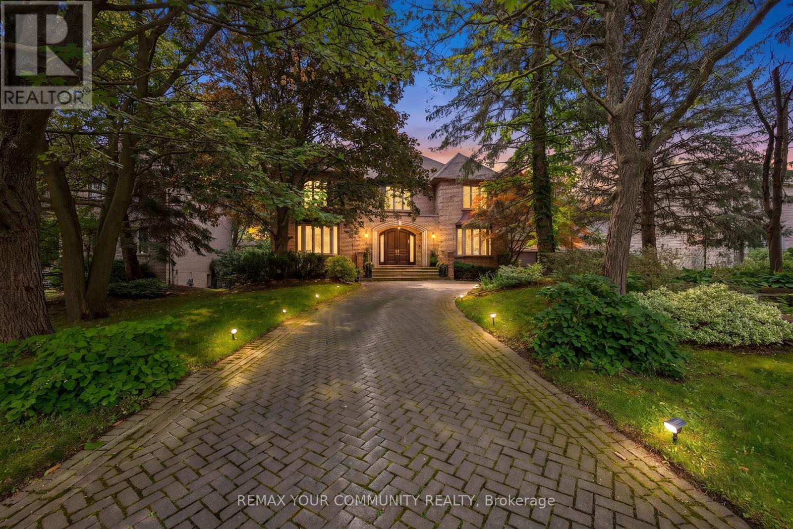 75 ARNOLD AVENUE