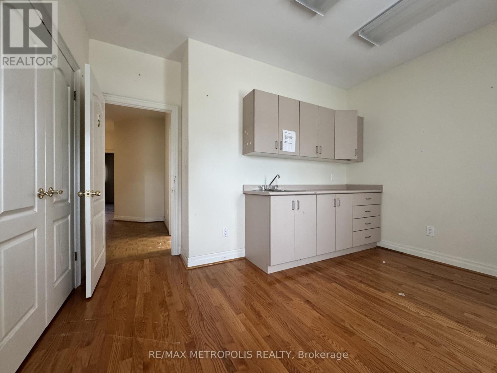 416 Elgin Mills Road W Property Photo 10