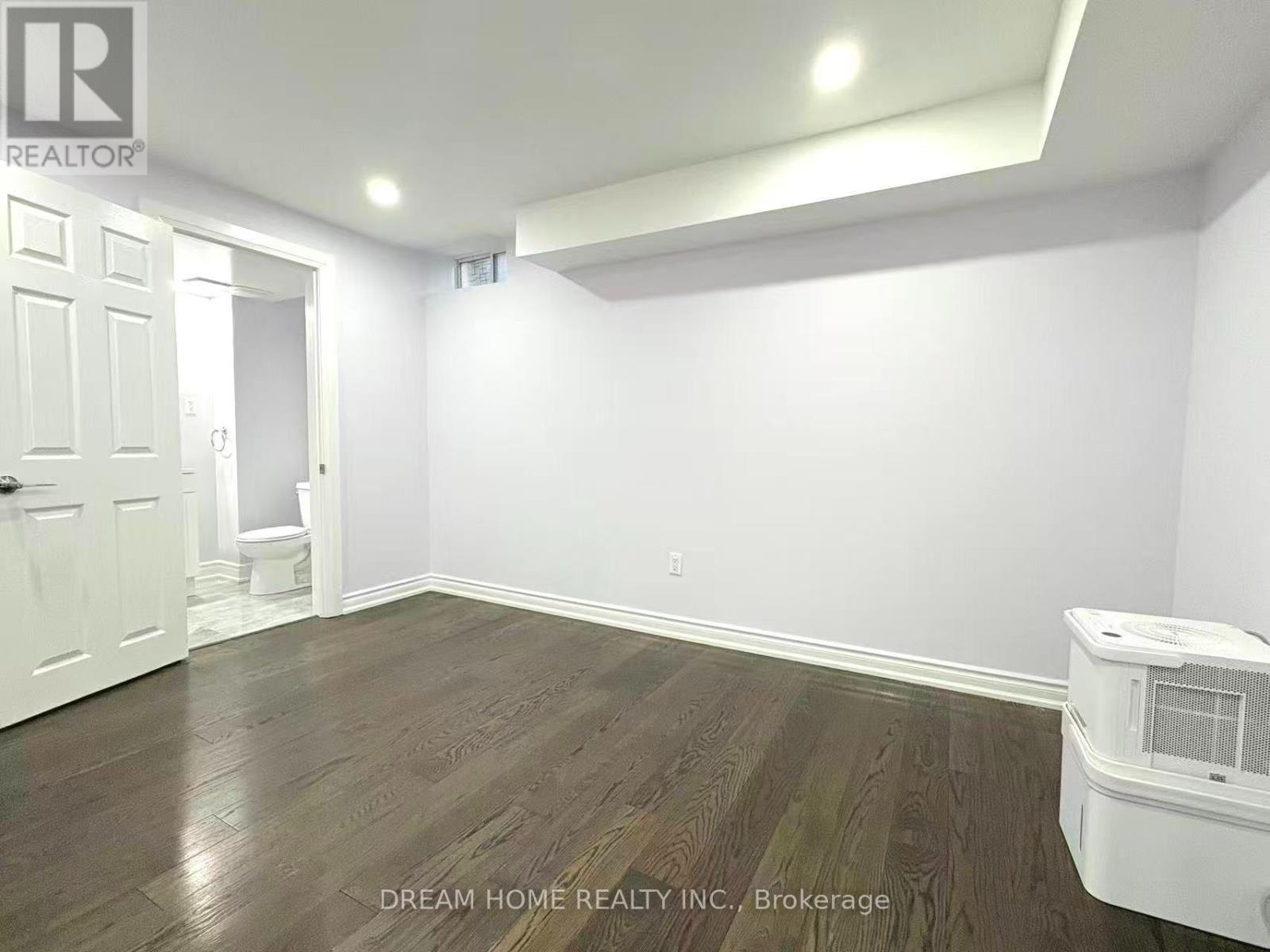 Bsmt - 19 Erintol Way Property Photo 10