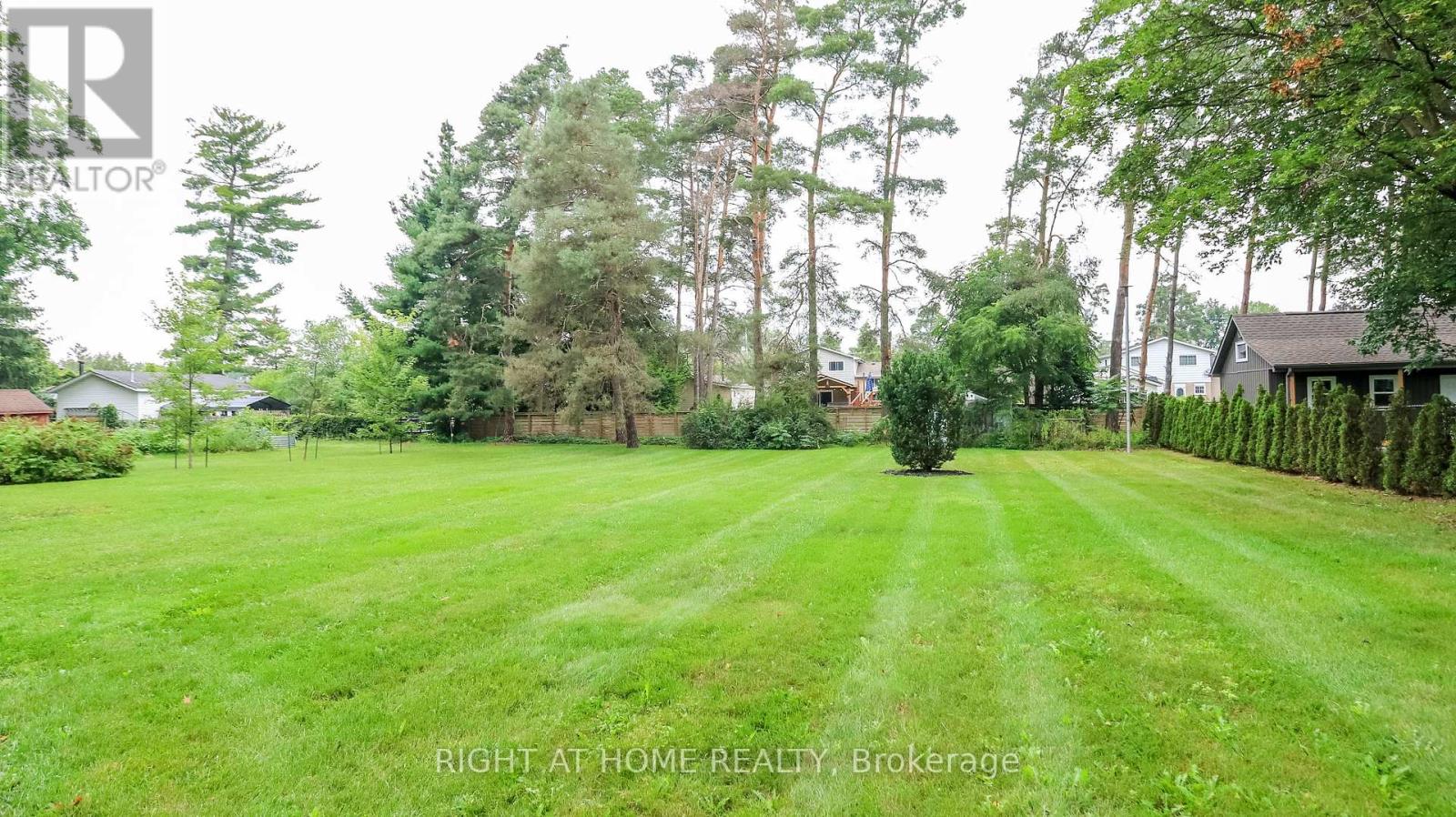 8 Sunset Street Property Photo 2