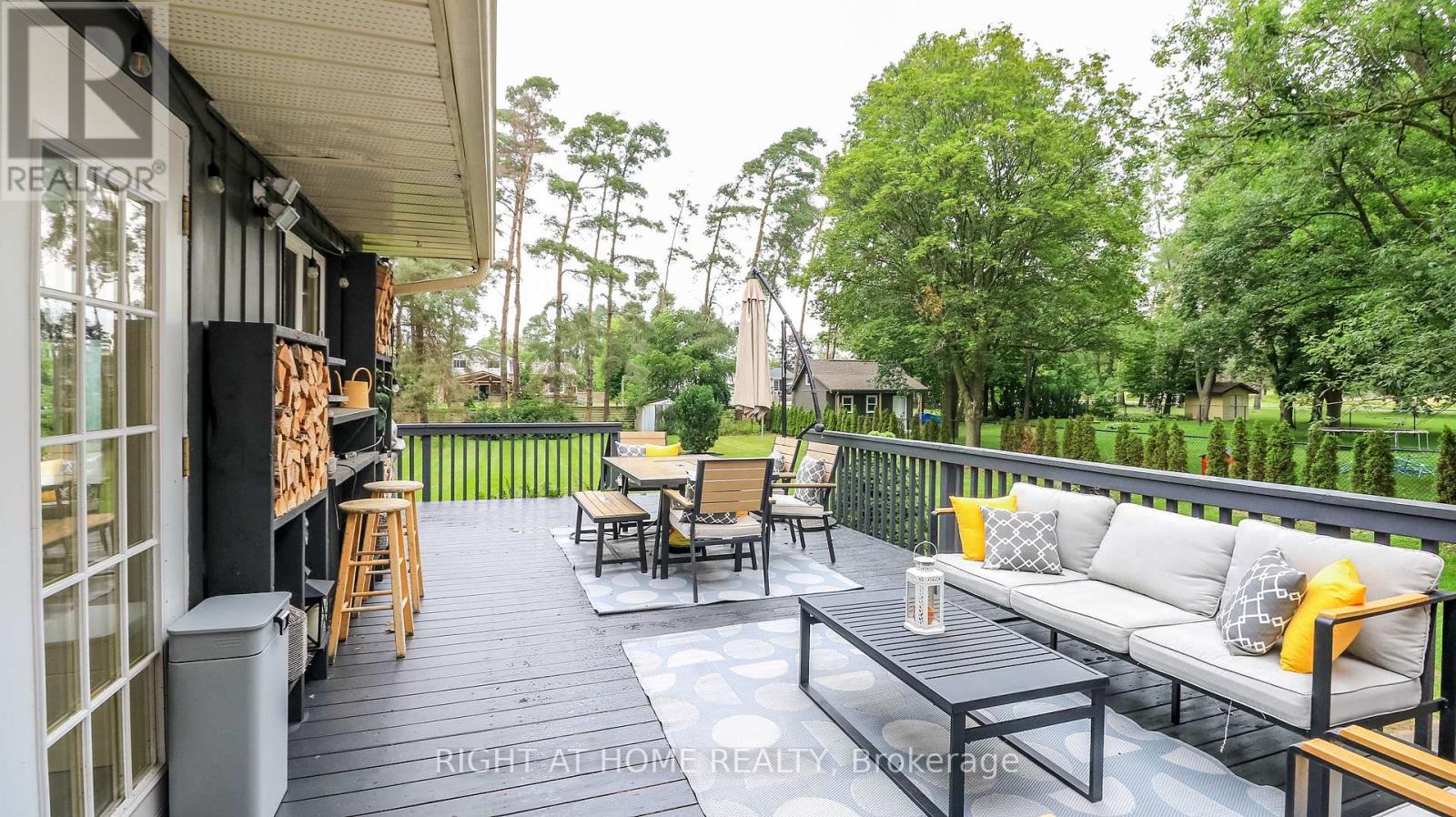 8 Sunset Street Property Photo 5