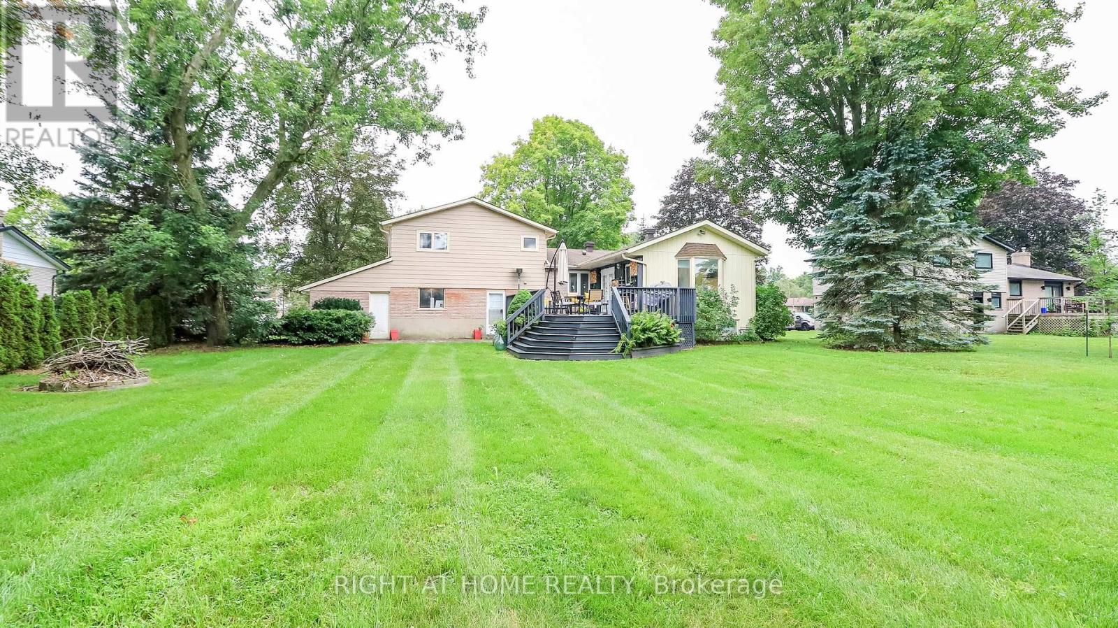 8 Sunset Street Property Photo 7