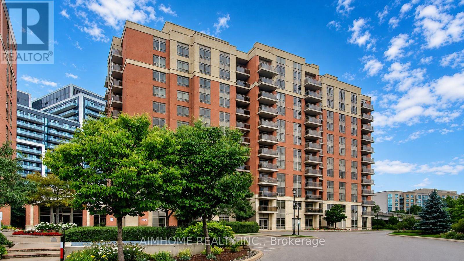 804 - 75 KING WILLIAM CRESCENT