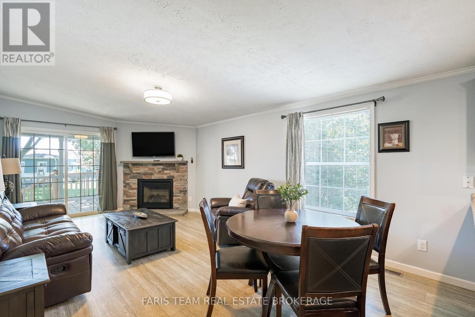 37 Hawthorne Drive Property Photo 12