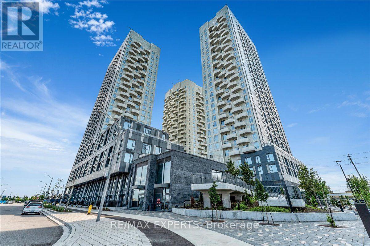 828 - 498 CALDARI ROAD Property Photo 1