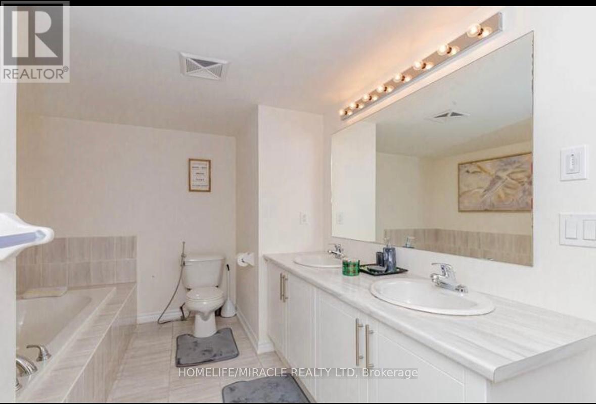32 - 181 Parktree Drive Property Photo 14