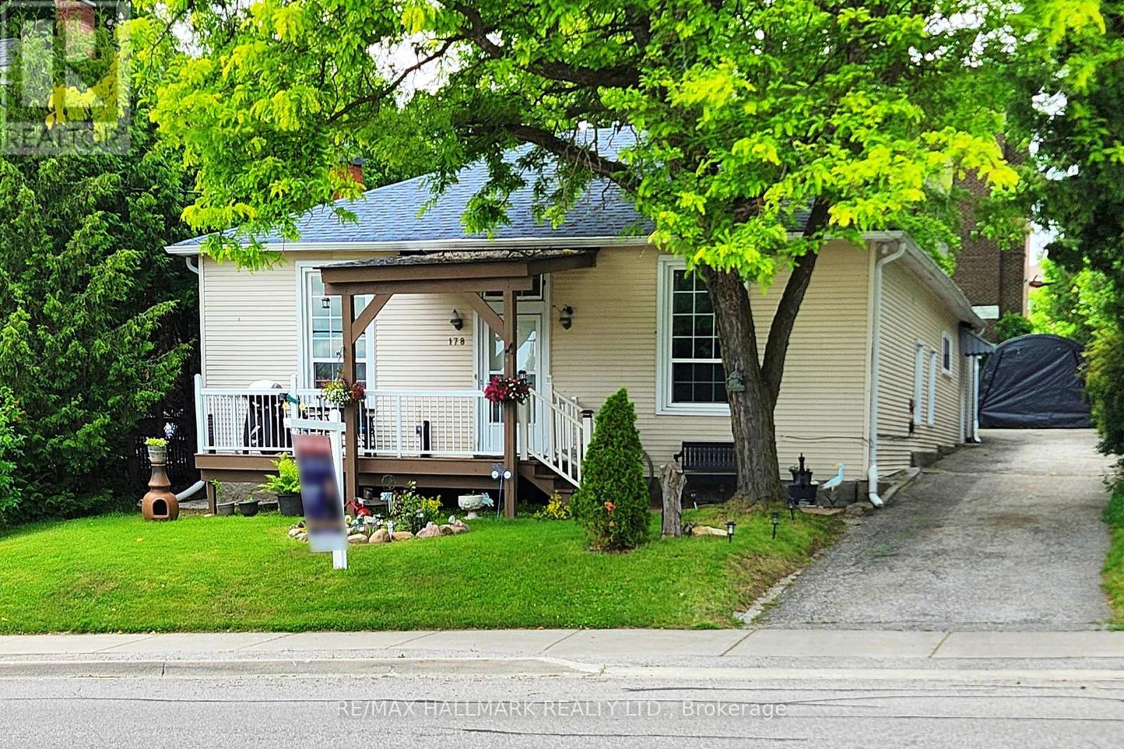 178 BARRIE STREET Property Photo 1
