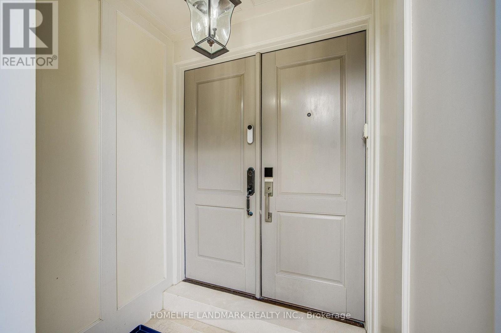 37 Maimonides Court Property Photo 4