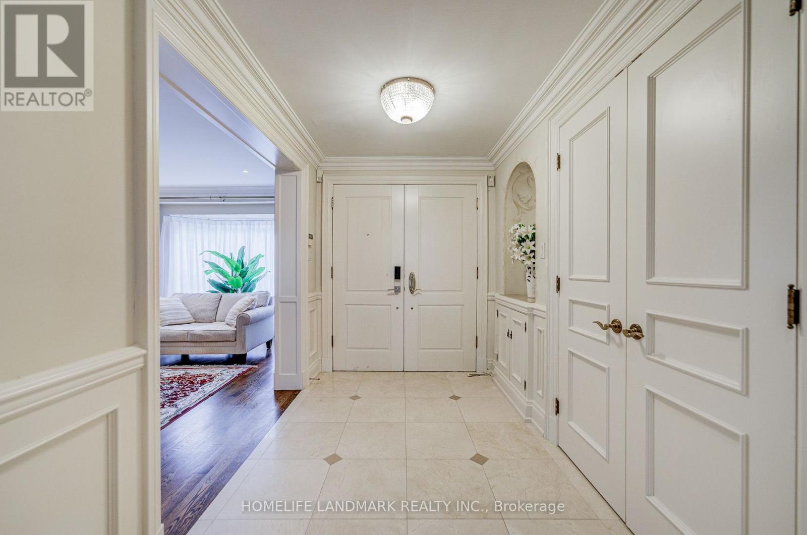 37 Maimonides Court Property Photo 5