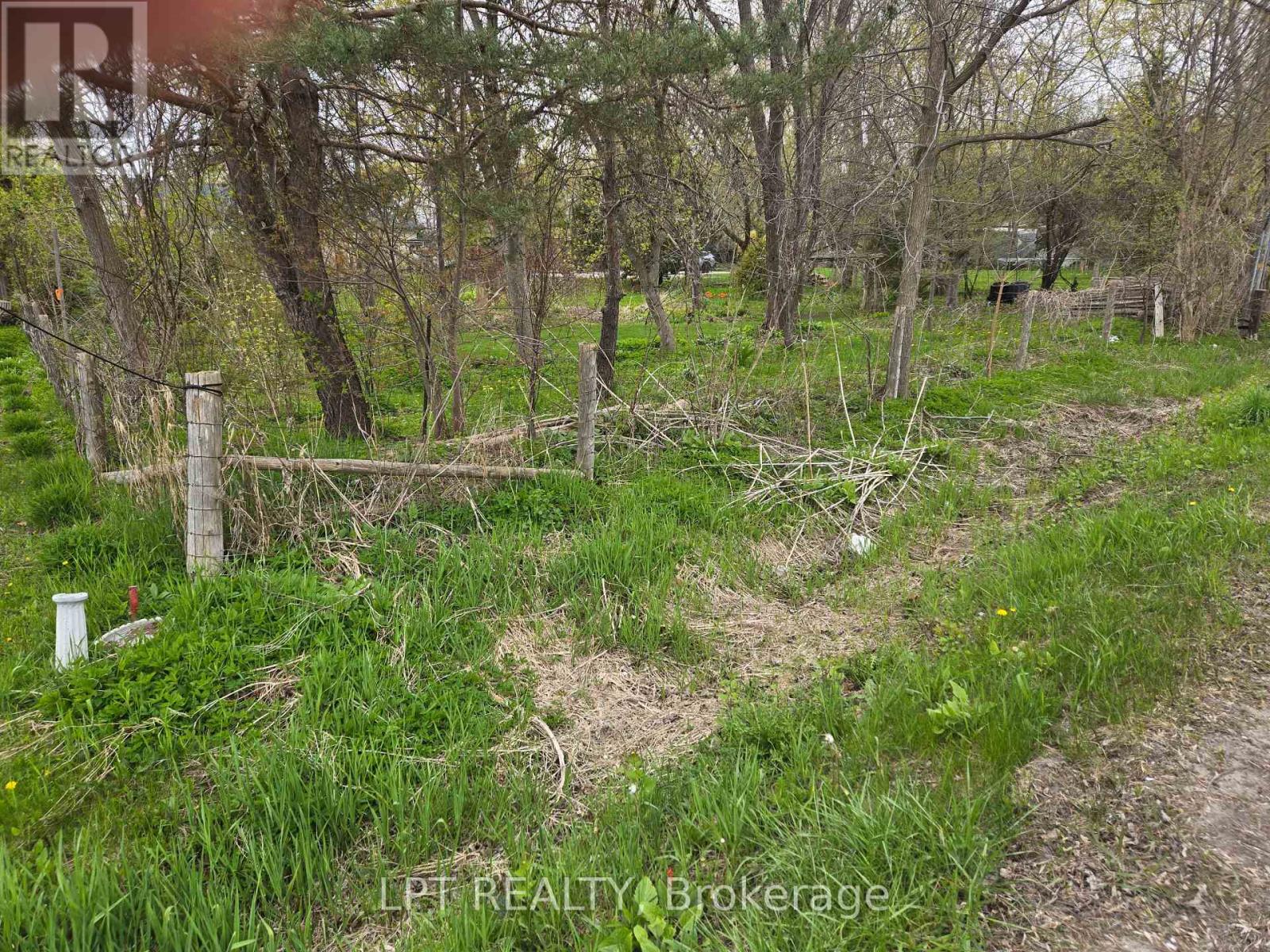 Lot Metro Road N Property Photo 8