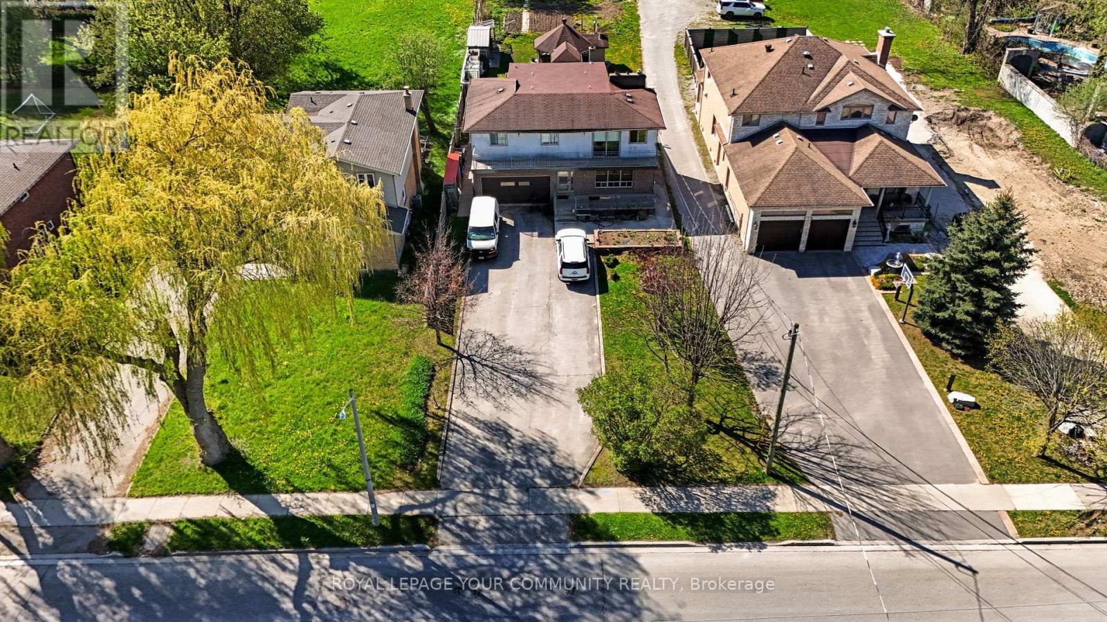 197 Douglas Road Property Photo 7