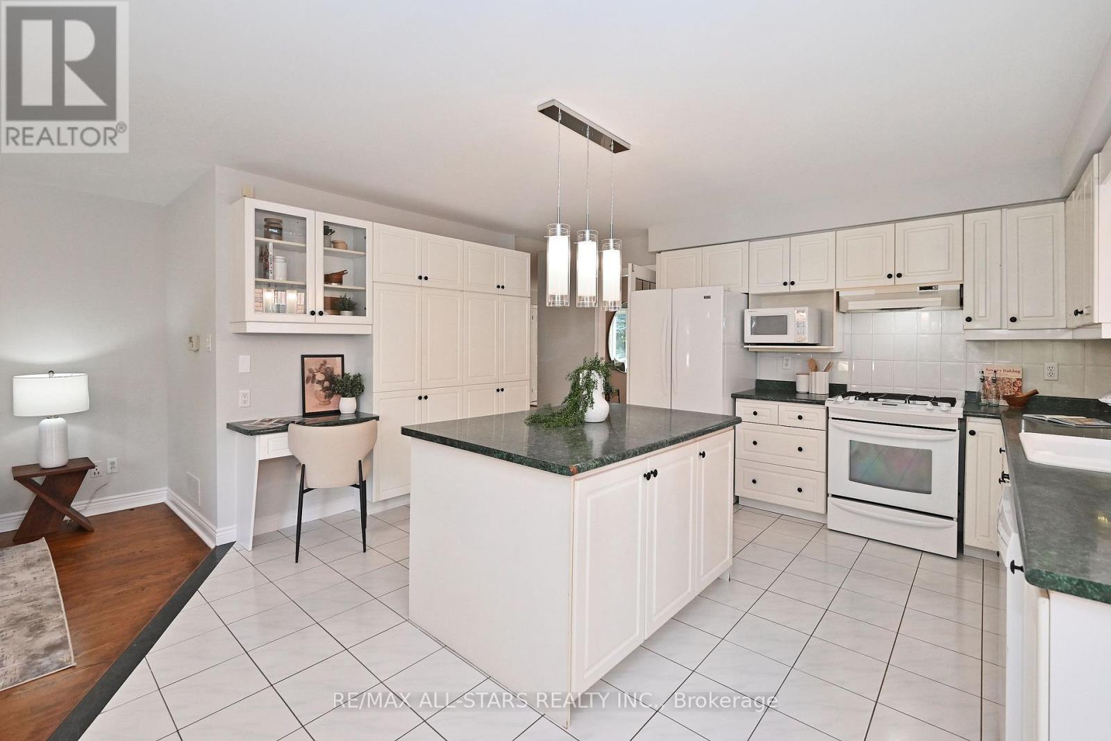 34 Captain Armstrong Lane Property Photo 11