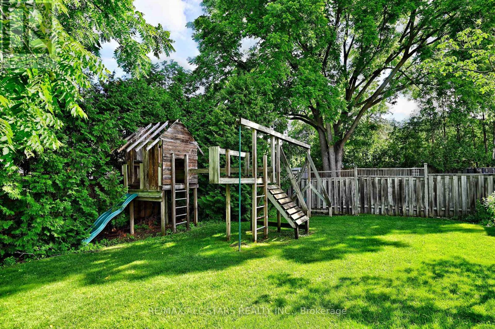 34 Captain Armstrong Lane Property Photo 32
