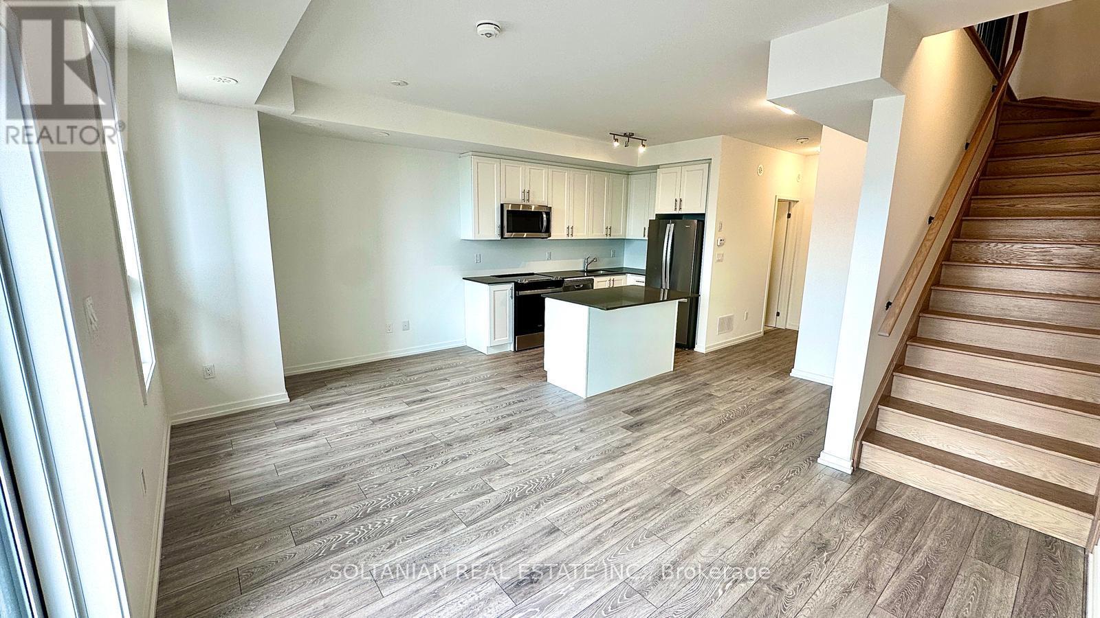 8 - 20 Lytham Green Circle Property Photo 10