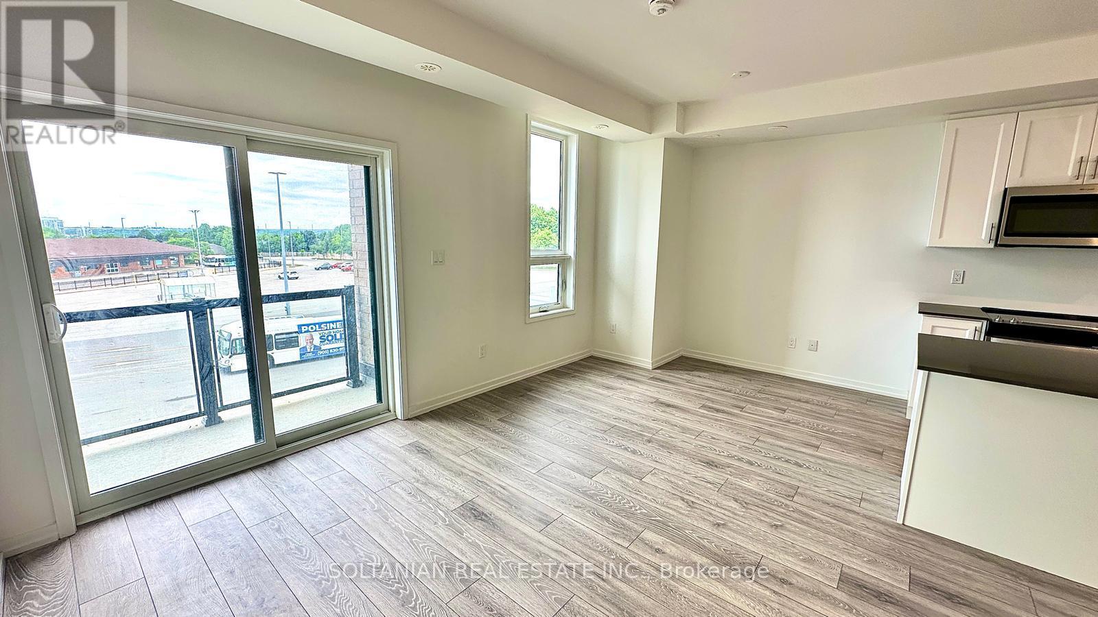 8 - 20 Lytham Green Circle Property Photo 29