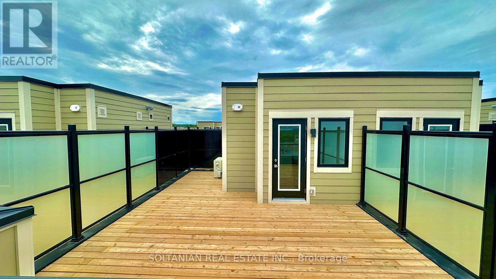 8 - 20 Lytham Green Circle Property Photo 30