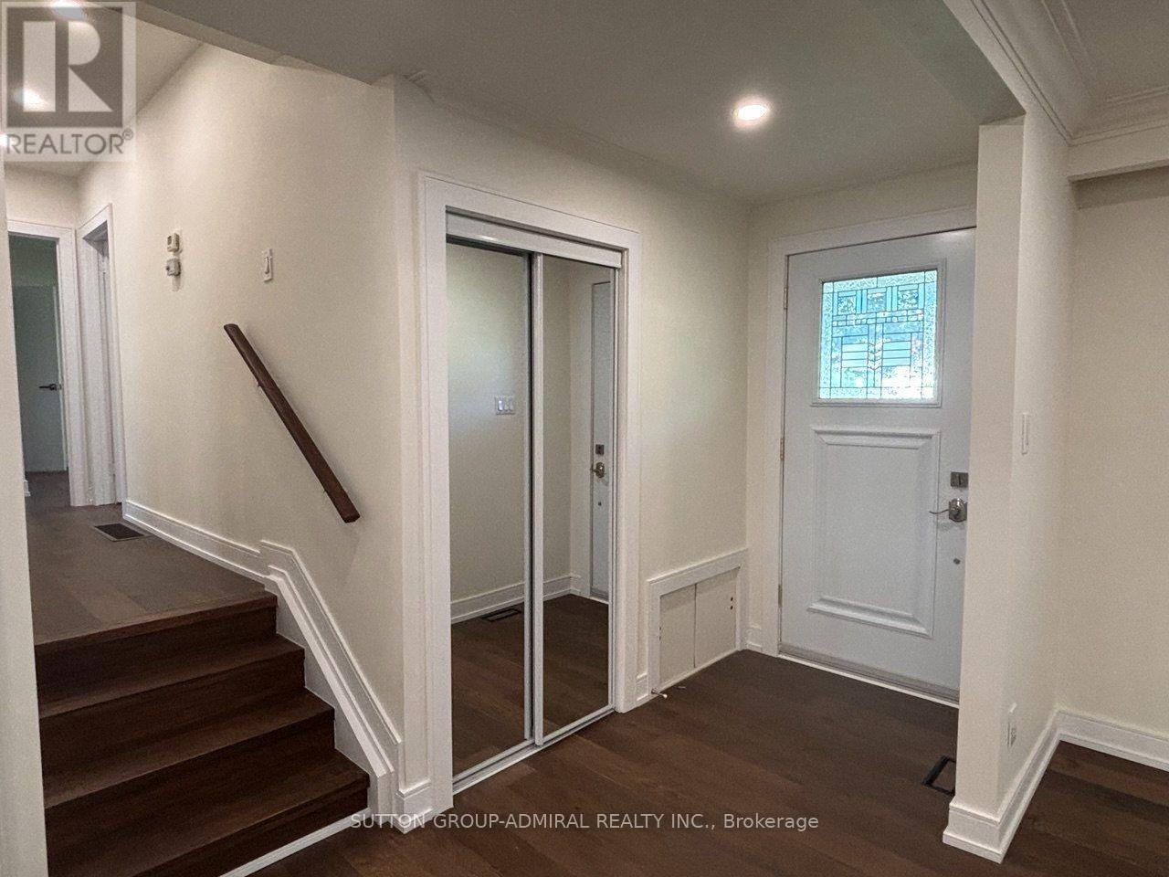 Main Floor - 86 Hamilton Drive Property Photo 5