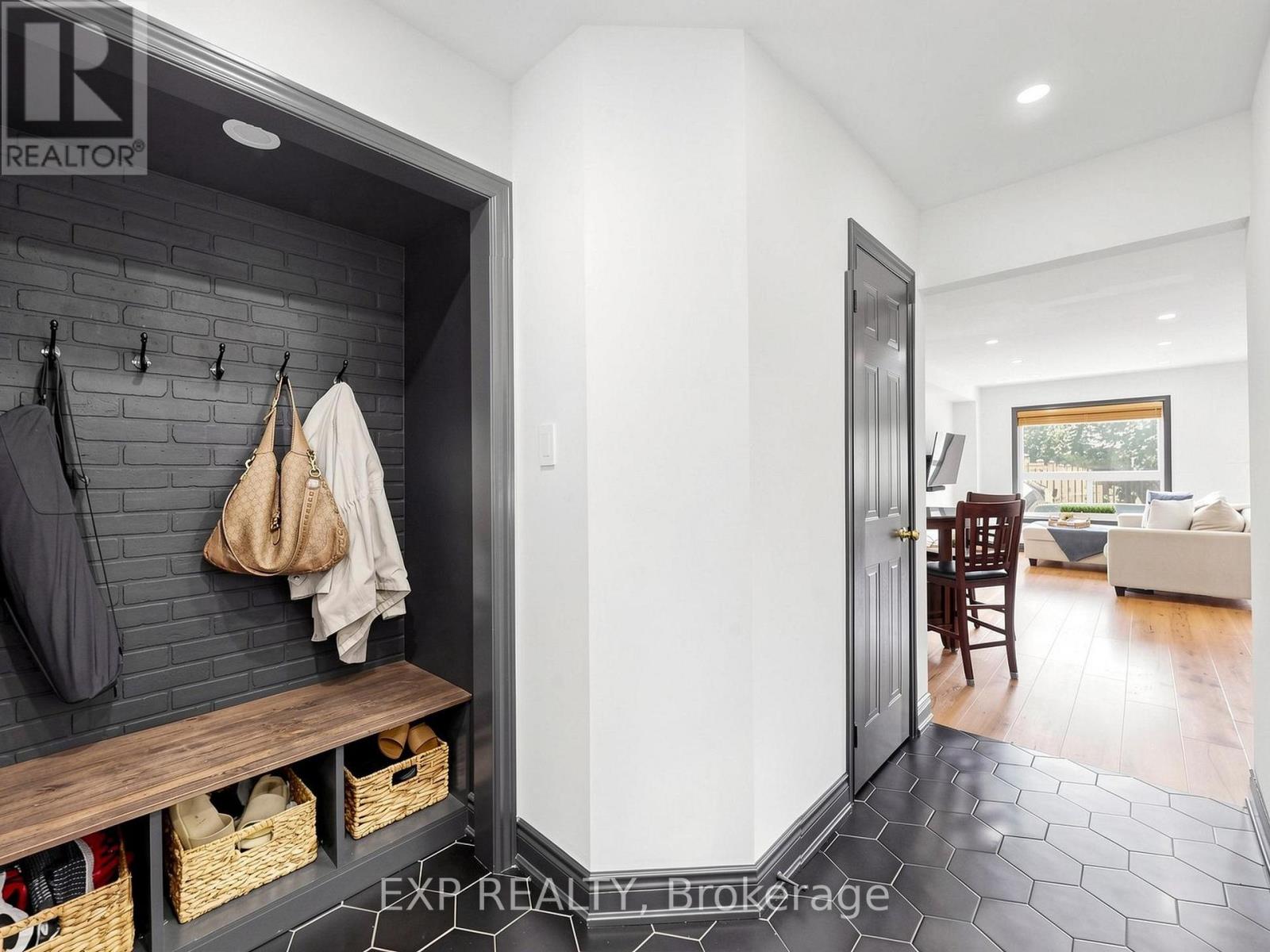 101 Mccurdy Drive Property Photo 17