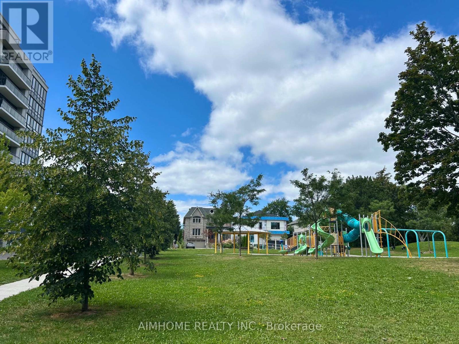 217 - 370 HIGHWAY 7 E Property Photo 1