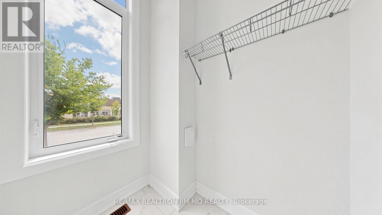 16 Farrell Road Property Photo 22