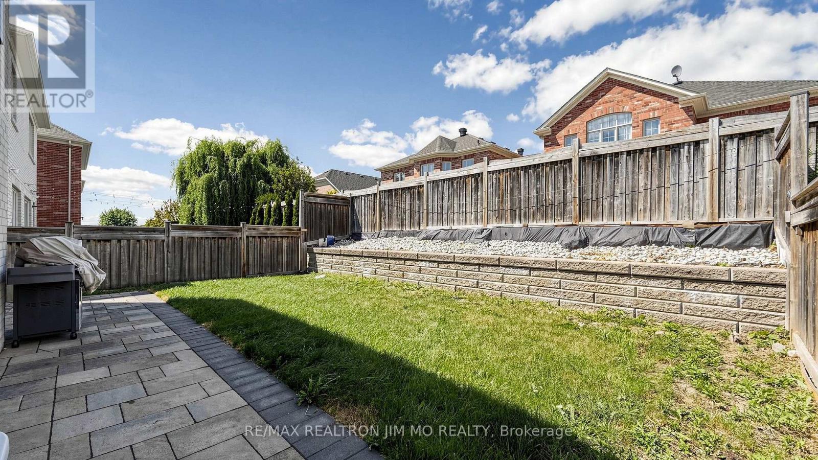 16 Farrell Road Property Photo 47