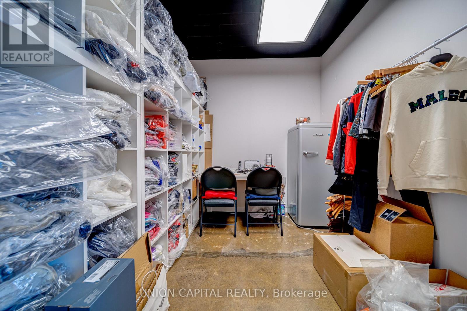 F - 60 South Town Centre Boulevard Property Photo 13