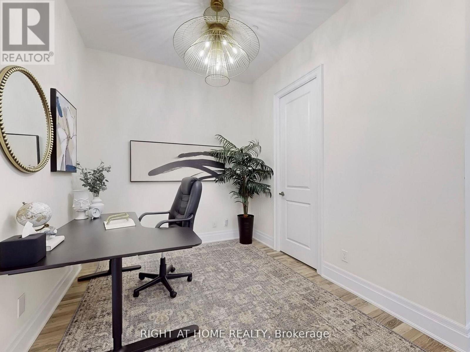 106 - 9075 Jane Street Property Photo 12