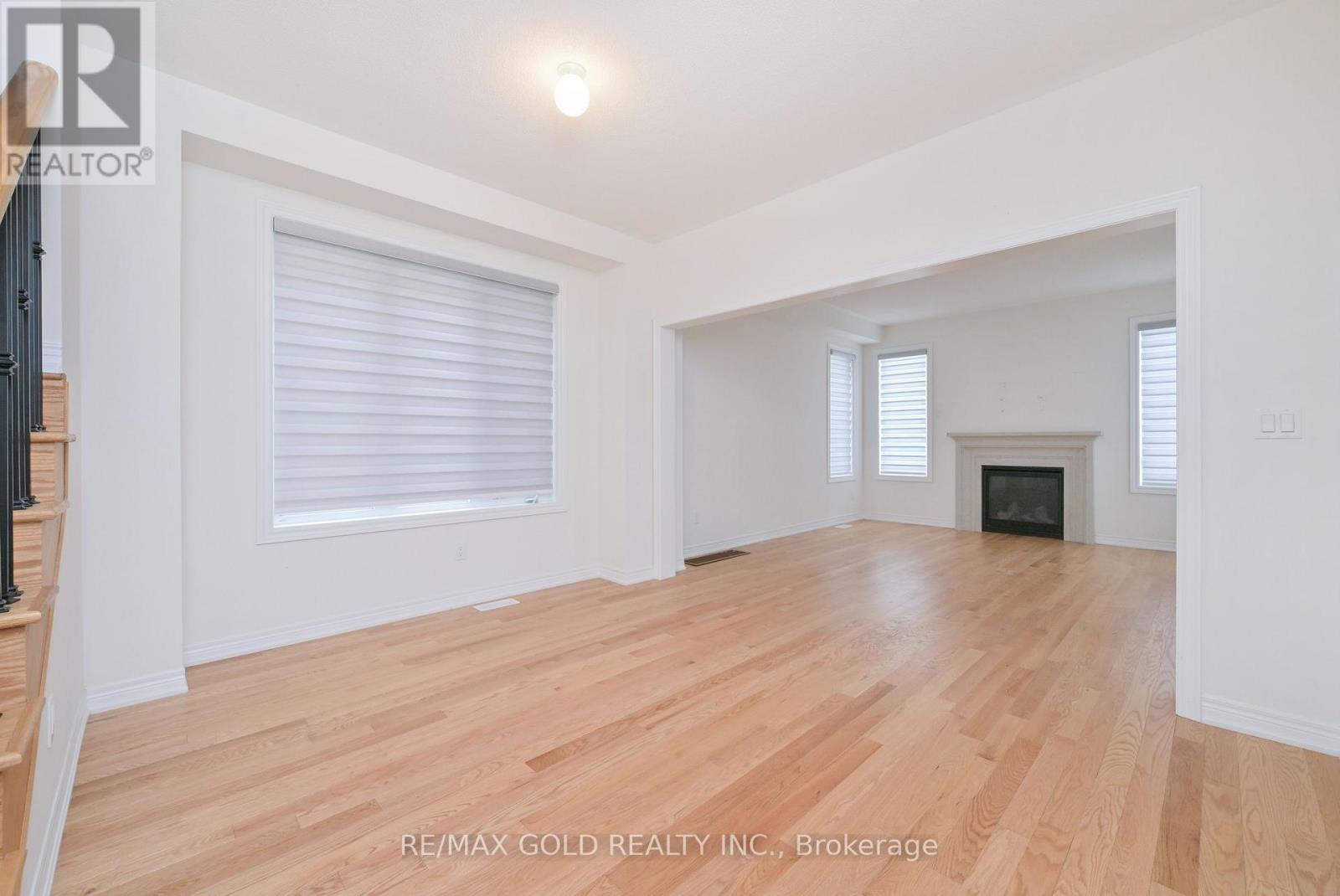 1345 Davis Loop Property Photo 8