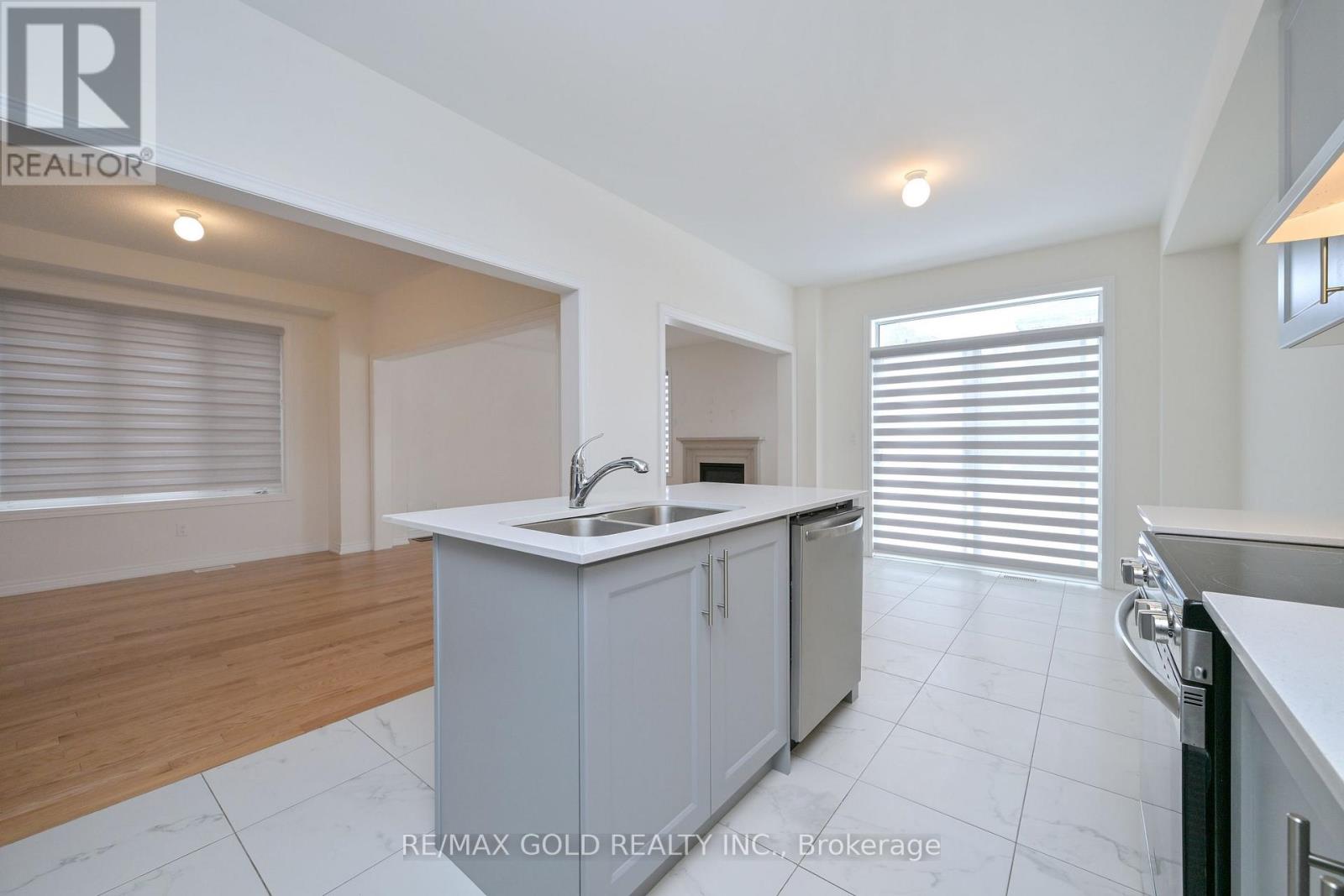 1345 Davis Loop Property Photo 12
