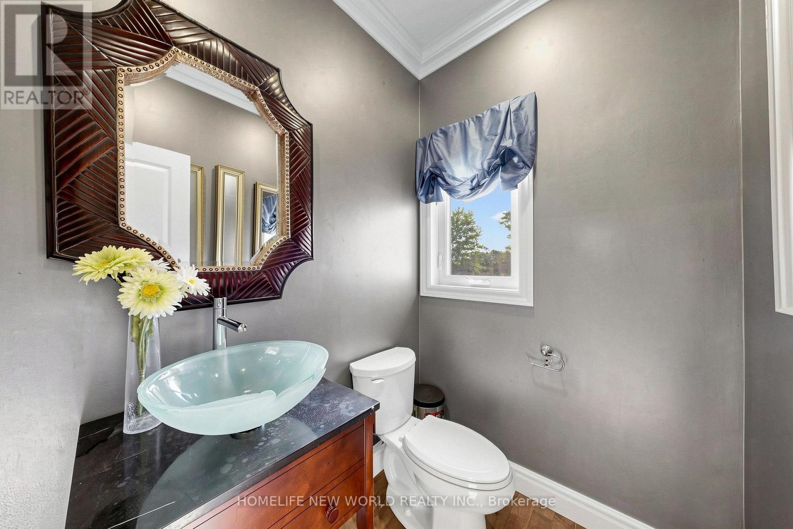 27 Walnut Glen Place Property Photo 22