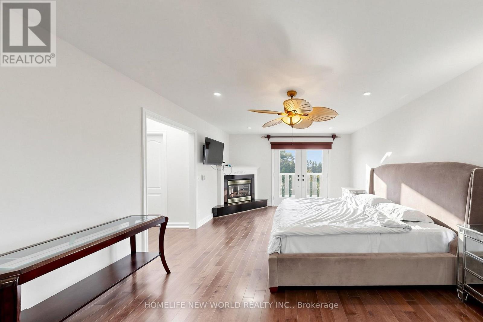 27 Walnut Glen Place Property Photo 25