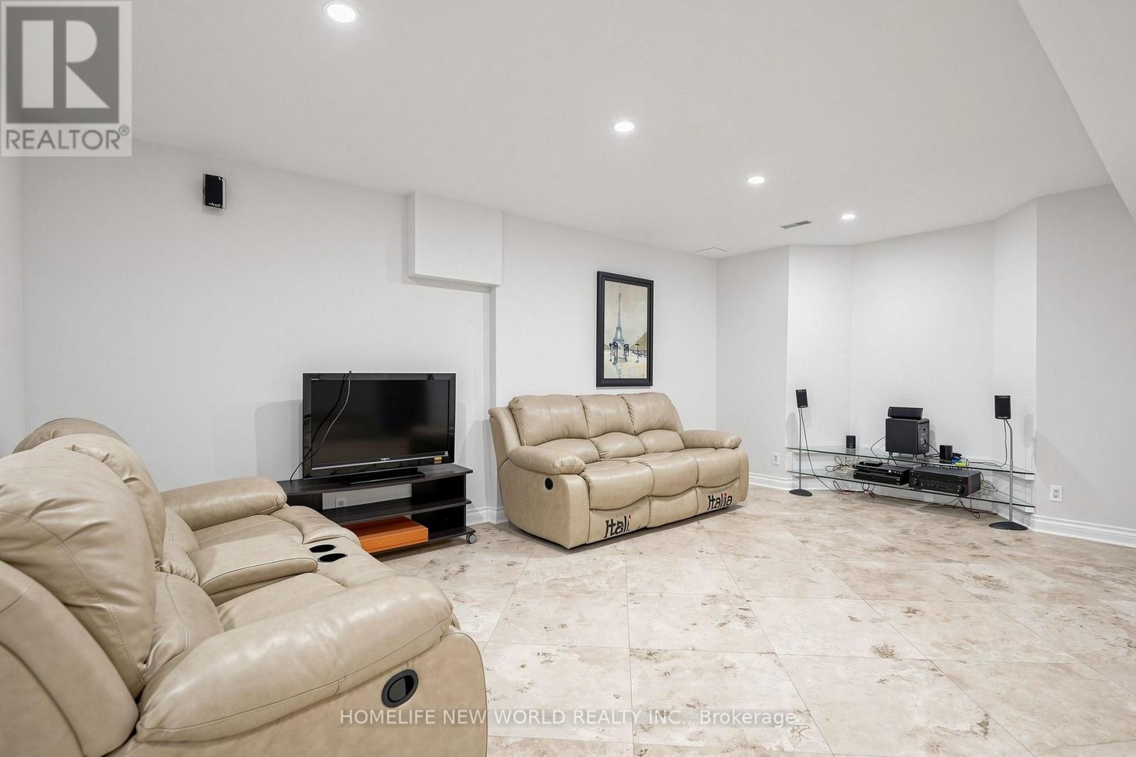 27 Walnut Glen Place Property Photo 37