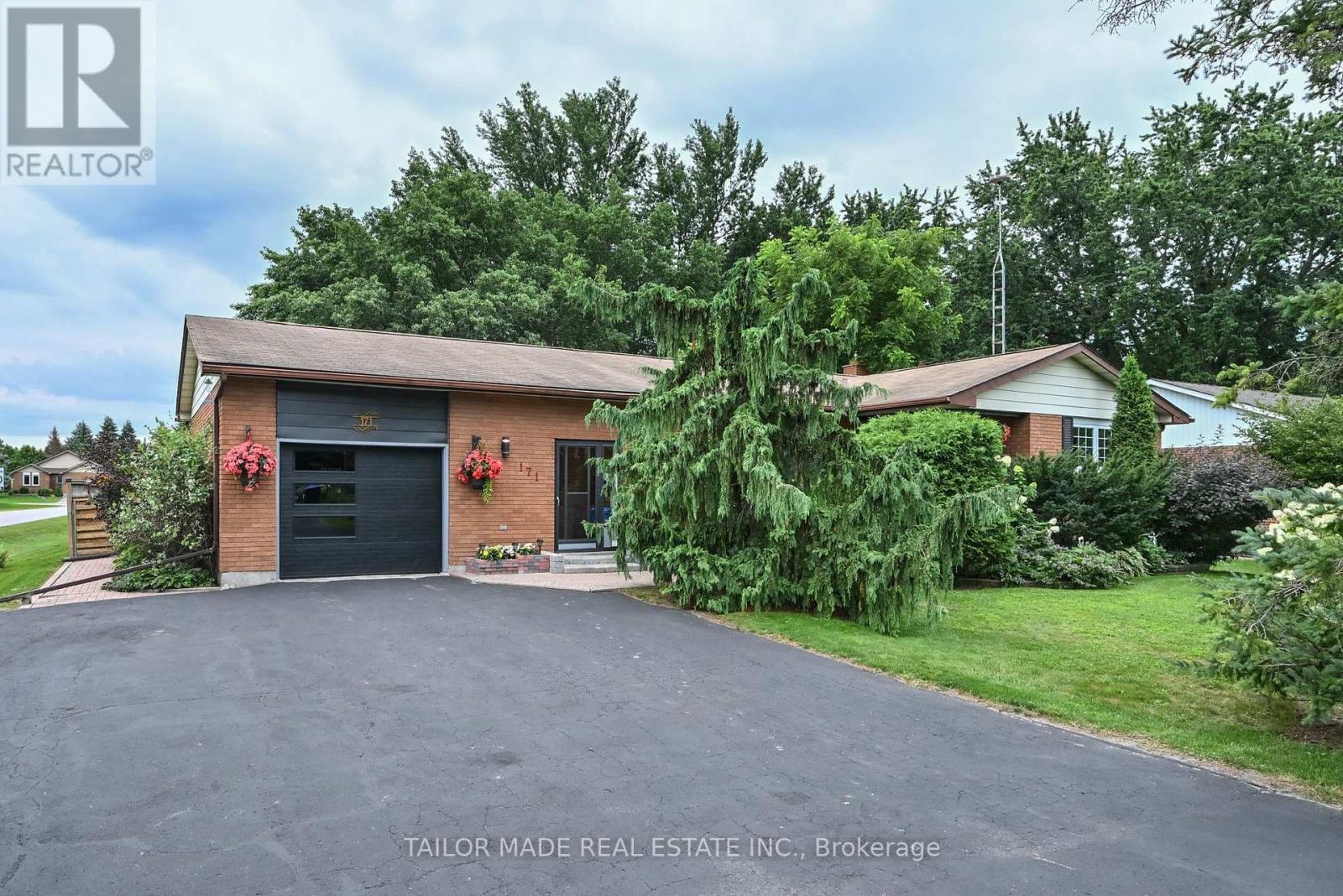171 MURPHY ROAD Property Photo 1