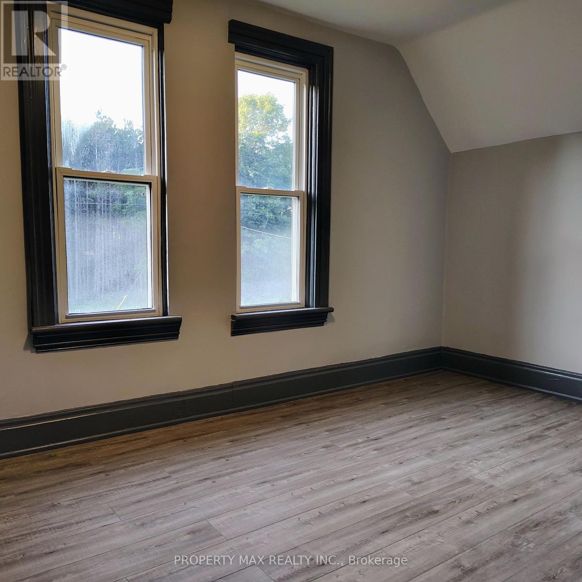 5363 Davis Drive Property Photo 14