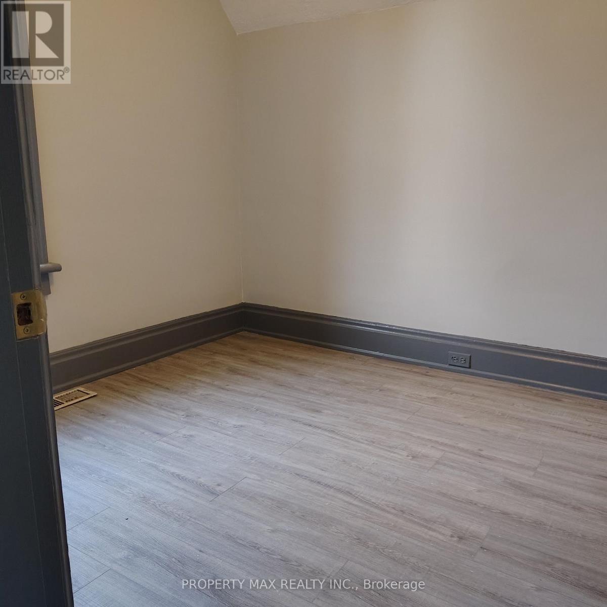 5363 Davis Drive Property Photo 16