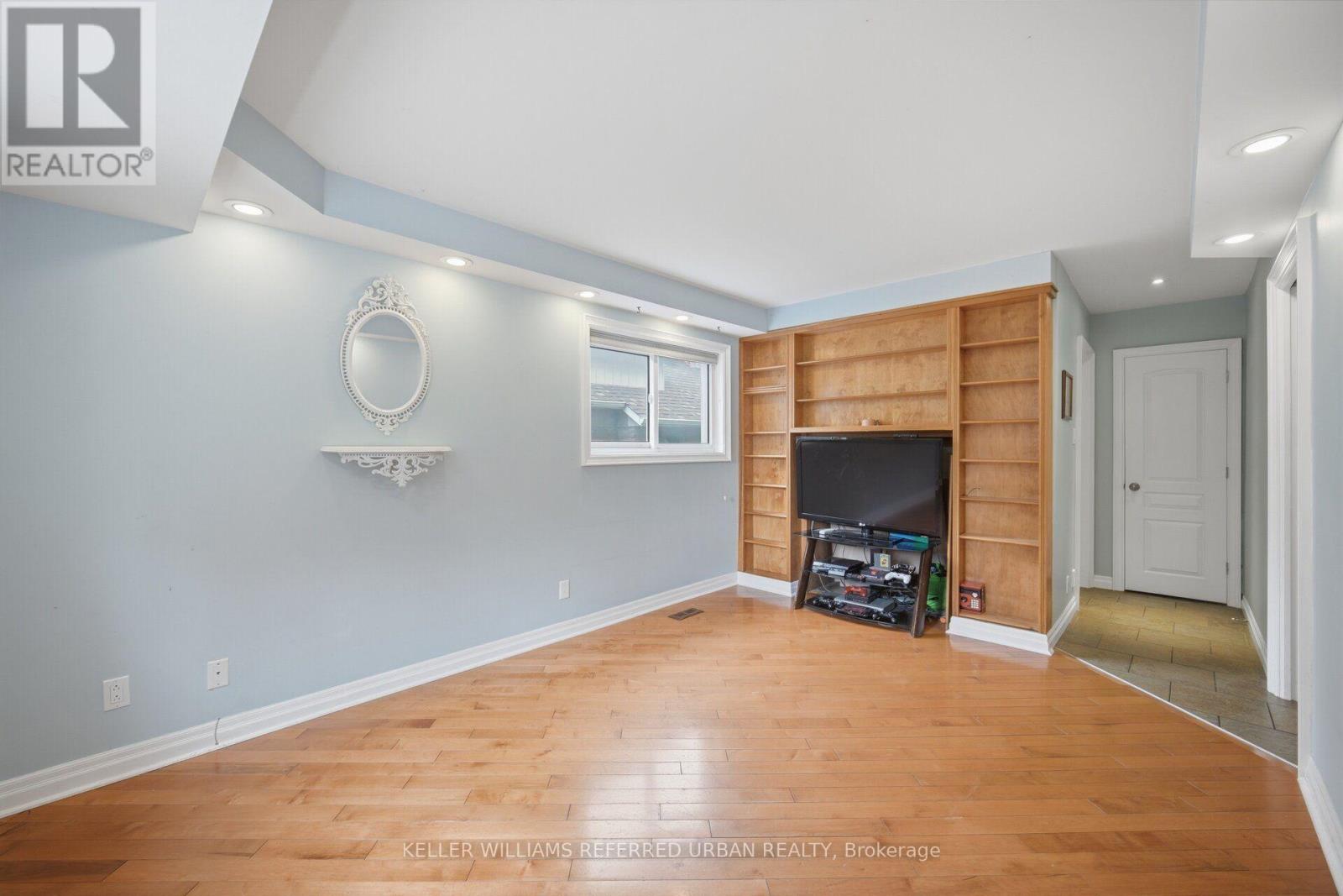 82 Eastman Crescent Property Photo 14